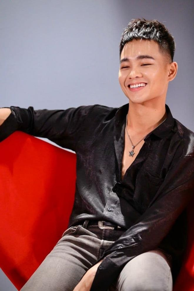 Với diễn xuất ấn tượng, Anh Tú từng được đề cử nhận giải thưởng: Ngôi Sao Xanh 2019 và Mai Vàng 2019.