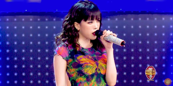 Cách đây chưa lâu, khi tham gia chương trình Giọng ải giọng ai, Thiều Bảo Trâm liên tục bị những người đàn anh như Trần Thành và Trường Giang "nhắc nhẹ" về chuyện tình cảm với Sơn Tùng M-TP.