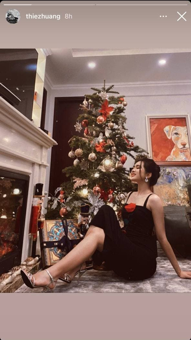 Với góc sống ảo cực hoành tráng đáng đồng tiền bát gạo, "bông hồng lai" Hồ Thiên Trang làm kiểu ảnh check in "sương sương" đón Noel cực chất.