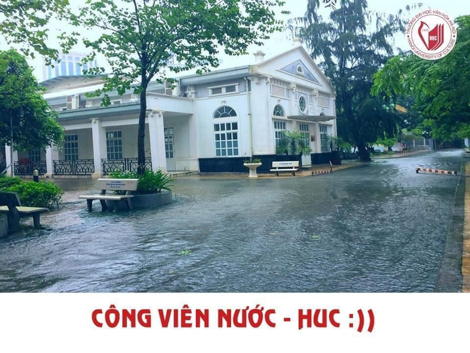 Công viên nước mang tên Đại học Văn hóa Hà Nội.