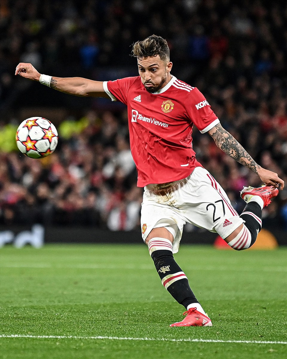 Ronaldo ghi ban phut bu gio, Man United loi nguoc dong Villarreal-Hinh-7