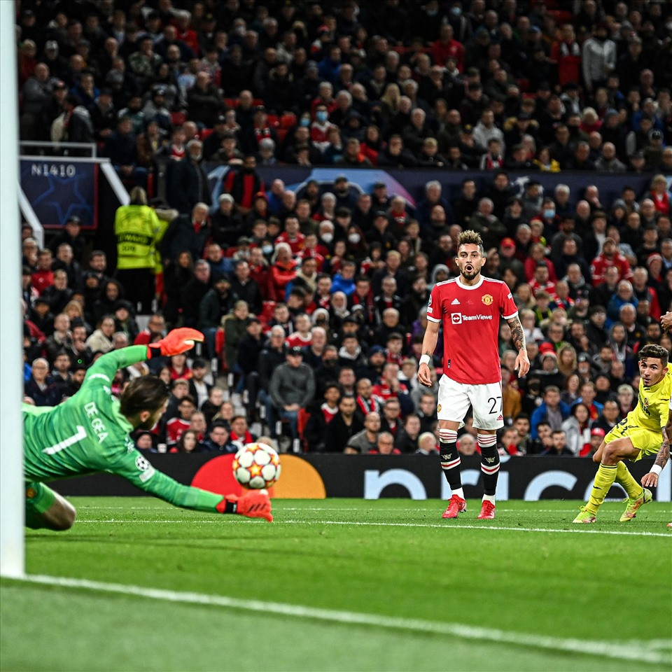 Ronaldo ghi ban phut bu gio, Man United loi nguoc dong Villarreal-Hinh-3