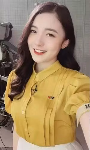 Phương Thảo tâm sự, ngay từ nhỏ cô đã có ước mơ được trở thành BTV, MC truyền hình, được đứng trên sân khấu như những cô chú BTV/MC khác. Thời gian còn theo học chuyên ngành Báo ảnh tại Học viện Báo chí Tuyên truyền, cô thường xuyên rèn luyện kỹ năng.