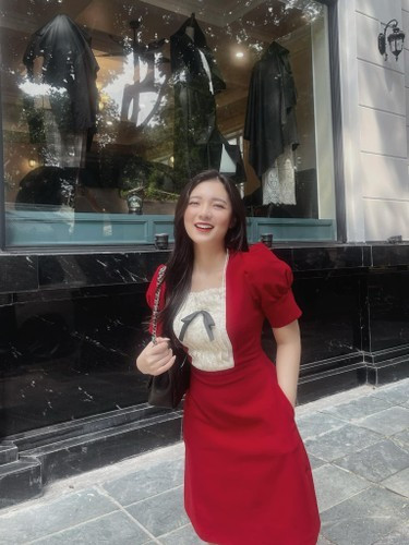 Tuy nhiên, Phương Thảo chưa bao giờ cảm thấy tự ti vì chiều cao hạn chế. Cô cho rằng, sự tự ti không khiến cho mình cao lên, thay vào đó, cô cảm thấy hài lòng bởi vóc dáng nhỏ nhắn và cải thiện bằng cách lựa chọn trang phục phù hợp.