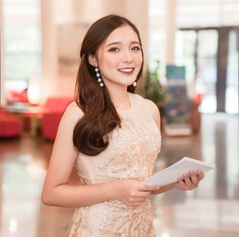 Năm 2017, Phương Thảo từng xuất sắc giành chiến thắng tại cuộc thi Speak up (dành cho các MC).