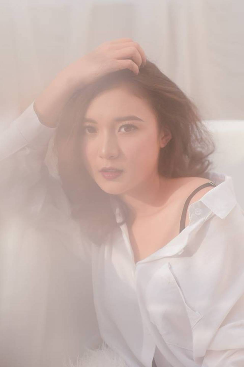 Không chỉ gây ấn tượng với lối dẫn dắt chuyên nghiệp, Phương Thảo còn khiến dân tình xuýt xoa với ngoại hình xinh đẹp, khả ái.