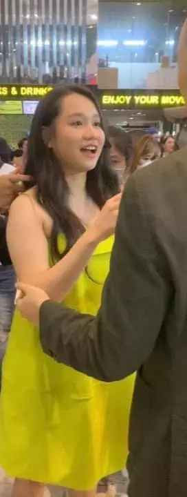 Thế nhưng, bù lại, Trúc Anh vẫn giữ được nét đáng yêu với gương mặt "baby", đầy đặn.