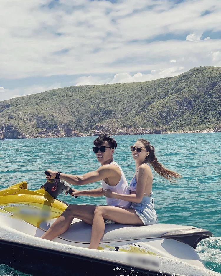 Việc hai người đều rất vô tư, thoải mái công khai tình cảm khiến người hâm mộ lại từng ngày mong Bùi Tiến Dũng đón Dianka lên xe hoa.