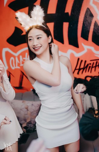 Ở tuổi 20, Như Phương có được cuộc sống sang chảnh, đáng mơ ước.