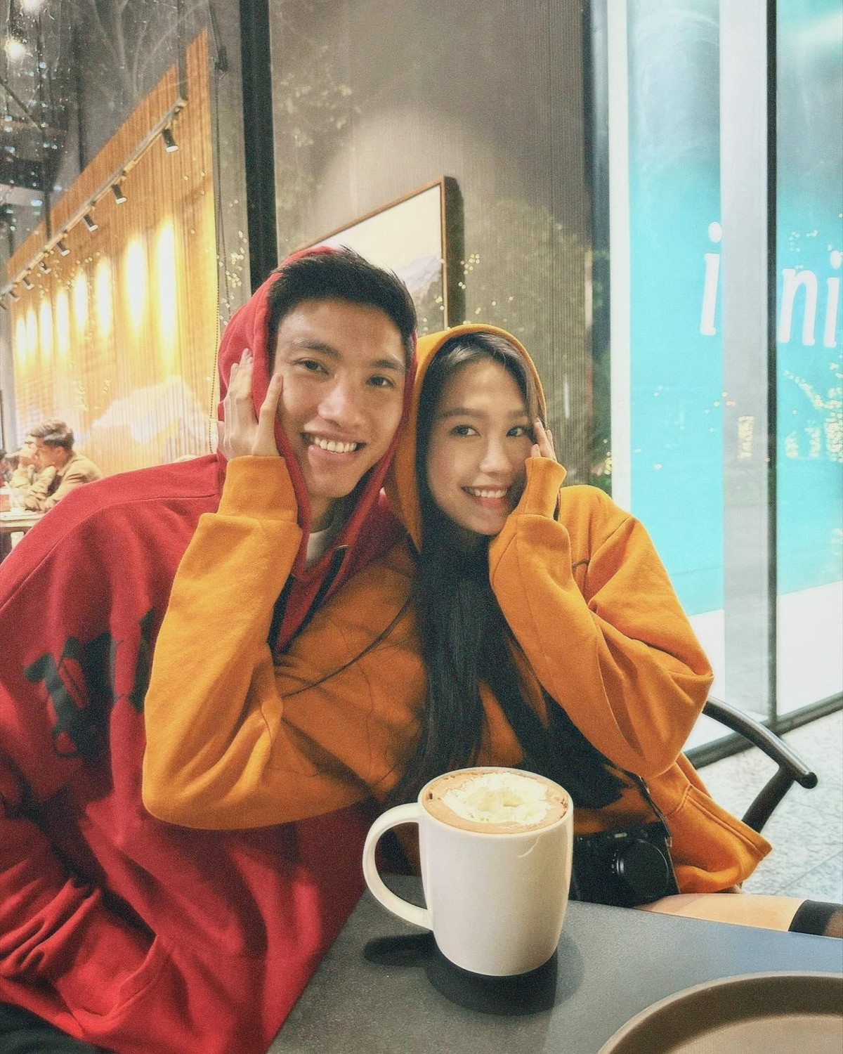 Đoàn Văn Hậu và Doãn Hải My ấn định ngày cưới vào 11/11 vừa qua tại quê nhà của chú rể ở thôn Cổ Trai, xã Hồng Minh, huyện Hưng Hà, tỉnh Thái Bình.