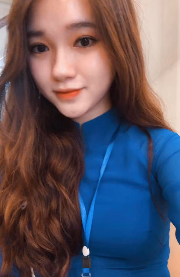 Vì bận học nên Thu Trang chưa có định hướng nhiều đến việc tham gia nghệ thuật.