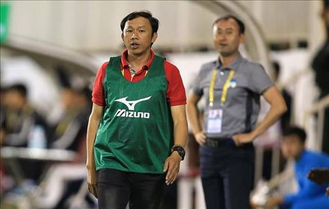 Cuối mùa giải 2017, HLV Dương Minh Ninh nhận nhiệm vụ dẫn dắt CLB HAGL. Đến mùa giải 2019, sau khởi đầu không tốt, ông từ chức và rút về làm trợ lý cho HLV Lee Tae-hoon.