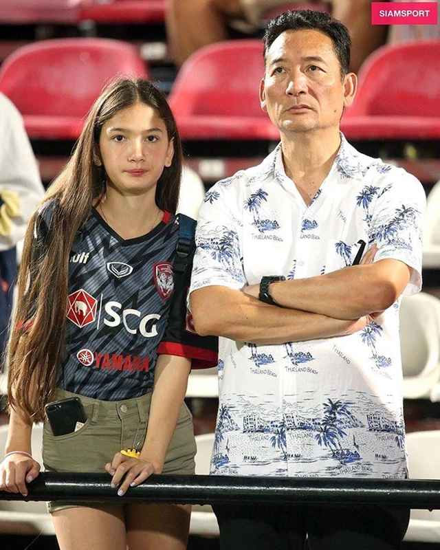 Chưa hết, Yến Xuân và bạn trai là thủ môn đội tuyển Việt Nam cũng tuyệt đối nói không với việc chia sẻ hình ảnh đối phương trên mạng xã hội.