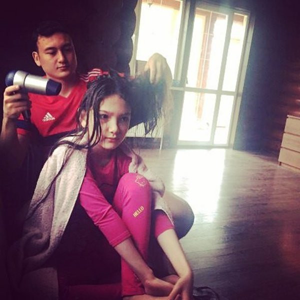 Quay trở lại với Thanh Giang - em gái Đặng Văn Lâm. Không thiếu khoảnh khắc tình cảm của cặp anh em Việt kiều này.