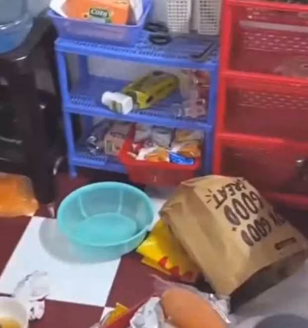 Hơn nữa, cô gái còn nói thêm việc chủ nhà bất ngờ đến nhà quay clip tận mặt, đòi đuổi ra khỏi nhà mà không trả lại tiền cọc là vô lý, bất lịch sự.