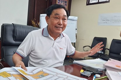 Tiếp đó, bà Phương Hằng cho biết: "Ổng thương tôi tới nỗi tới giờ ăn cơm, dọn cơm trễ ổng cũng la nói sao giờ này chưa chưa cho cô ăn, cô đói sao."