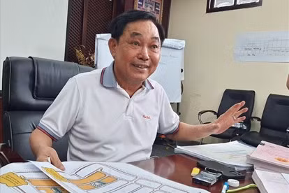 Tiếp đó, bà Phương Hằng cho biết: "Ổng thương tôi tới nỗi tới giờ ăn cơm, dọn cơm trễ ổng cũng la nói sao giờ này chưa chưa cho cô ăn, cô đói sao."