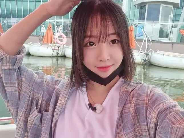 Lượng thức ăn Tzuyang tiêu thụ trong mỗi video đều gấp nhiều lần so với người bình thường. Cô từng ăn hết 10 kg lòng bò nướng và chỉ dừng lại vì quán hết hàng. Cô được mệnh danh là cô gái ăn khỏe nhất Hàn Quốc.