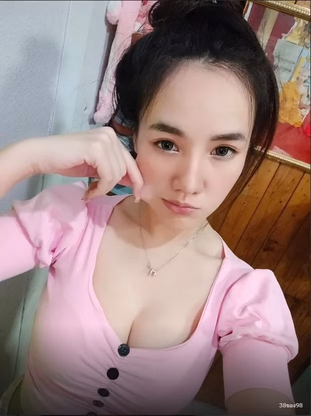 Cách đây không lâu, June Ratchasin đảm nhận vai trò trợ lý kỹ thuật ở Talon Esports, đội vô địch RPL mùa gần nhất