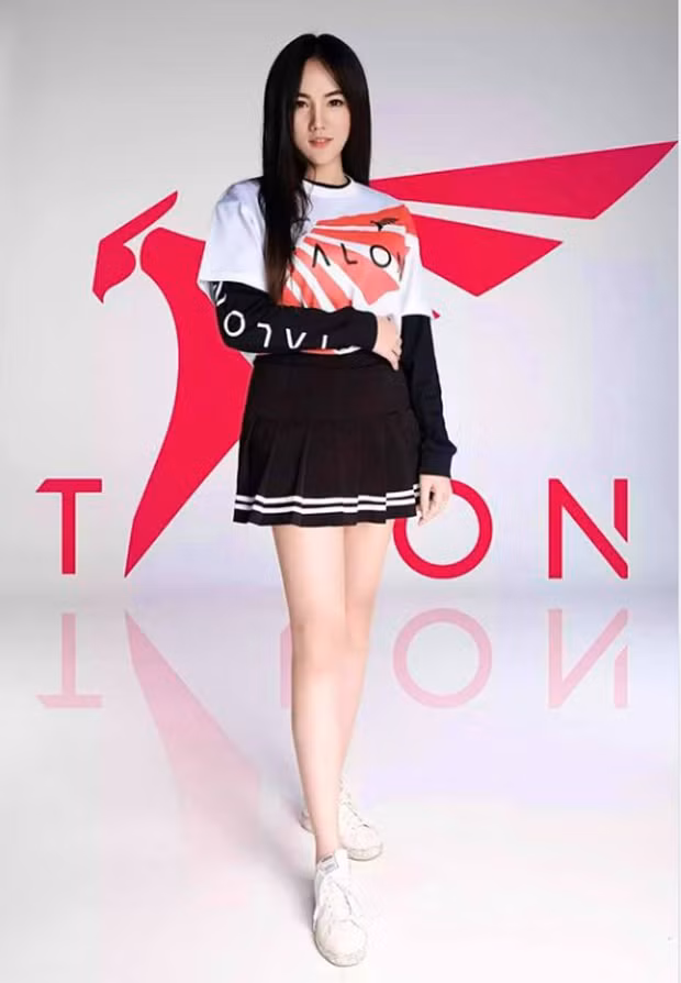 Khung giờ stream của June Ratchasin diễn ra đa dạng, nhưng chủ yếu là tập trung live Liên Quân.