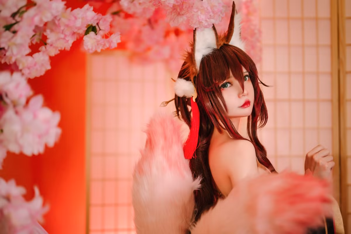 Kỳ Nguyễn nổi tiếng này đã hóa thân thành nhân vật quyến rũ. Với dáng vẻ gợi cảm và sức hút mạnh mẽ, nhân vật này là lựa chọn của coser khi muốn tạo ra bộ ảnh cosplay ấn tượng.