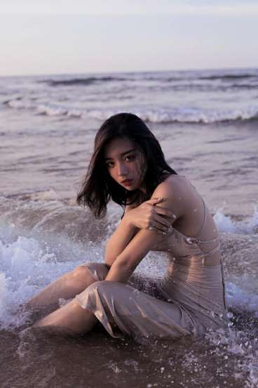 Tuy vậy, Phan Hằng không hề tỏ ra khó gần như nhiều hot girl khác. Cô cho rằng mình chỉ là một sinh viên bình thường.