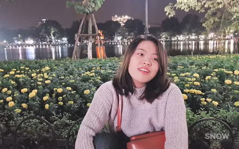 Khi chưa kịp chuẩn bị, anh người yêu đã nhanh tay chụp.