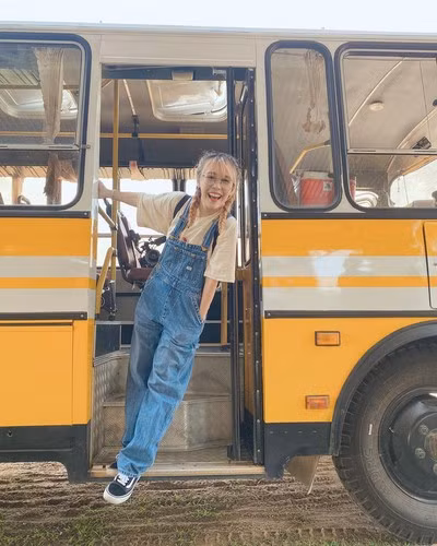 Theo chia sẻ, với lần tái xuất này, tham gia Chị Đẹp Đạp Gió 2024, nữ YouTuber đặt ra mục tiêu vượt khỏi vùng an toàn của bản thân, phá vỡ các rào cản về tâm lý khi phải đứng trên một sân khấu lớn trước vô số khán giả.