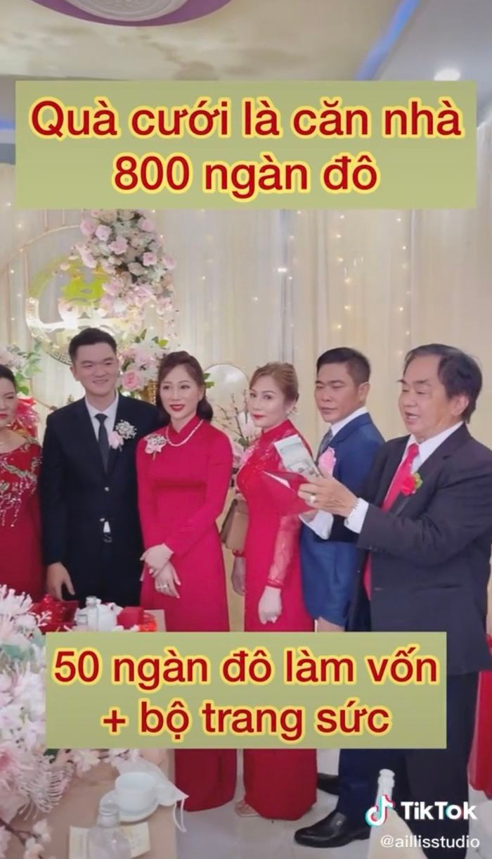 Đây cũng không phải lần đầu tiên cô dâu miền Tây nhận quà khủng từ phía nhà chồng nhưng món quà nằm ở trời Tây thế này thì quả là hiếm hoi.