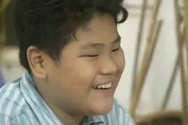 Dù chỉ là diễn viên nhí nhưng cách diễn xuất của Minh “tổ cú”, Sơn “sọ”, Sáng “béo”,... đều rất chân thực và thú vị. Cũng chính vì vậy mà 26 năm trôi qua, thông tin về những nhân vật này vẫn được quan tâm.