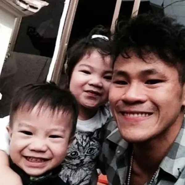 Chia sẻ trong video, Tùng Lâm kể lại những kỉ niệm với Đội Đặc Nhiệm Nhà C21. Anh cho biết cơ duyên đóng phim rất tình cờ, lúc đó đạo diễn đi tìm diễn viên ngoài đường và bắt gặp anh.