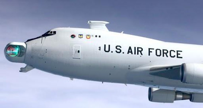 Giới chuyên gia quân sự còn cho rằng với sự xuất hiện của loại vũ khí như vậy, Nga cần chuyển sang sử dụng tên lửa phòng không siêu thanh dẫn đường để vô hiệu hóa hệ thống laser lắp trên máy bay đối phương.