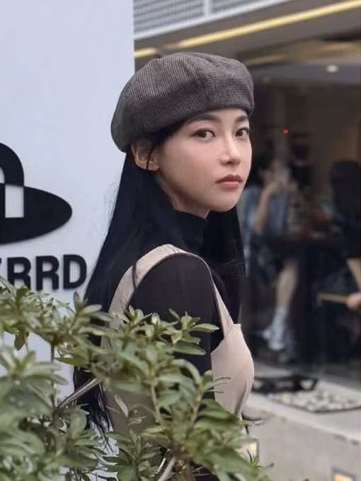 Là VĐV, Kim Min Ji luôn giữ cho mình vóc dáng khỏe khoắn, săn chắc bằng việc tập luyện và áp dụng các chế độ ăn uống lành mạnh.