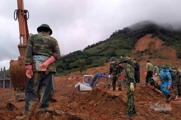 Xe nui, bang rung som dua thi the thuong uy hy sinh khi tim dan mat tich ve nha-Hinh-3