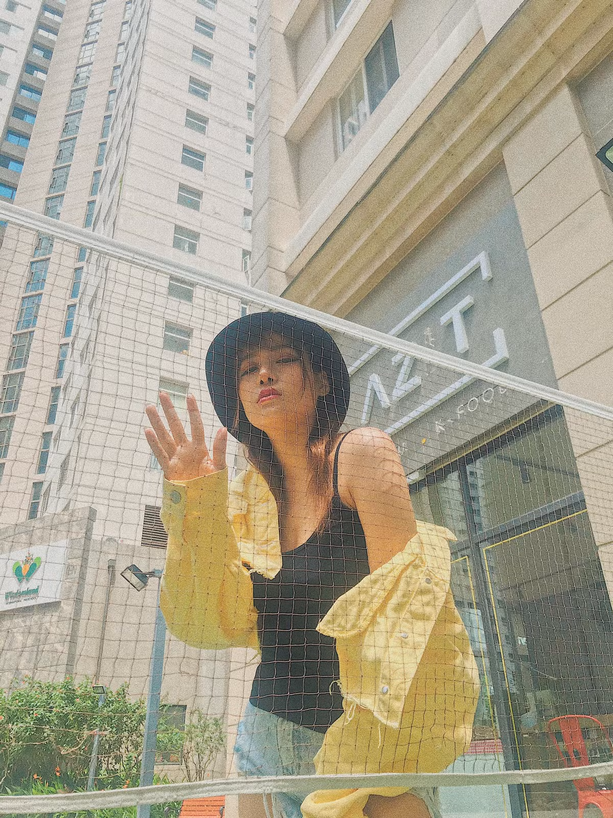 Thậm chí, cựu thành viên St.319 hình dung còn tự đùa rằng mình đang bị "lác" 24/7.