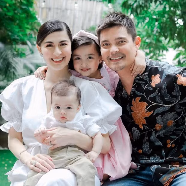 Với gương mặt xinh đẹp, Marian bắt đầu con đường nghệ thuật với vai trò người mẫu và chuyển sang lĩnh vực phim ảnh.