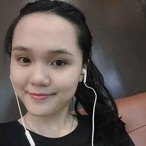 Về phía Duy Mạnh, trong ngày bà xã đón tuổi mới, anh cũng có những nhắn nhủ xúc động: "Happy birthday mẹ Ú. Chúc mẹ Ú luôn mạnh khoẻ vui vẻ, may mắn bình an và hạnh phúc bên gia đình của mình".