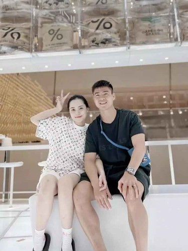 Trên trang cá nhân, Quỳnh Anh và Duy Mạnh thường xuyên cập nhật những hình ảnh bên nhau cực dễ thương.