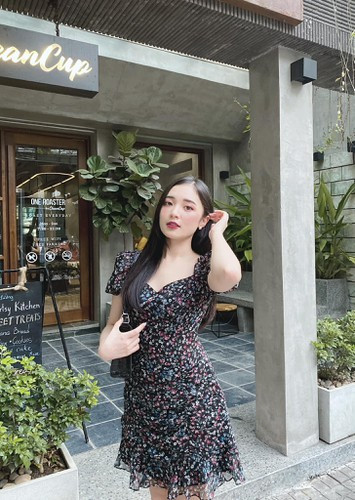 Nhờ vẻ ngoài xinh xắn, dễ thương cùng, nữ MC VTV Phương Thảo đã "đốn tim" người hâm mộ mỗi khi cô lên sóng, trong đó có cả Giám đốc của một công ty về lĩnh vực giải trí và thể thao điện tử.