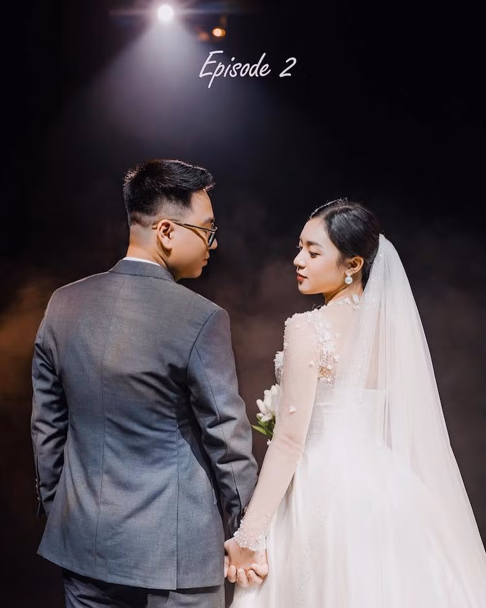 Cụ thể, Phương Thảo có viết: ""2019 - đồng nghiệp. 2020 - người yêu 2021 về sau - bạn đời! Người ta bảo có 2 thành tựu quan trọng nhất tuổi trẻ: Là sự nghiệp và tình yêu!".