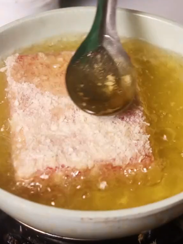 Số khác thì lo lắng thay cho cái bụng của mình nếu ăn thử món này.