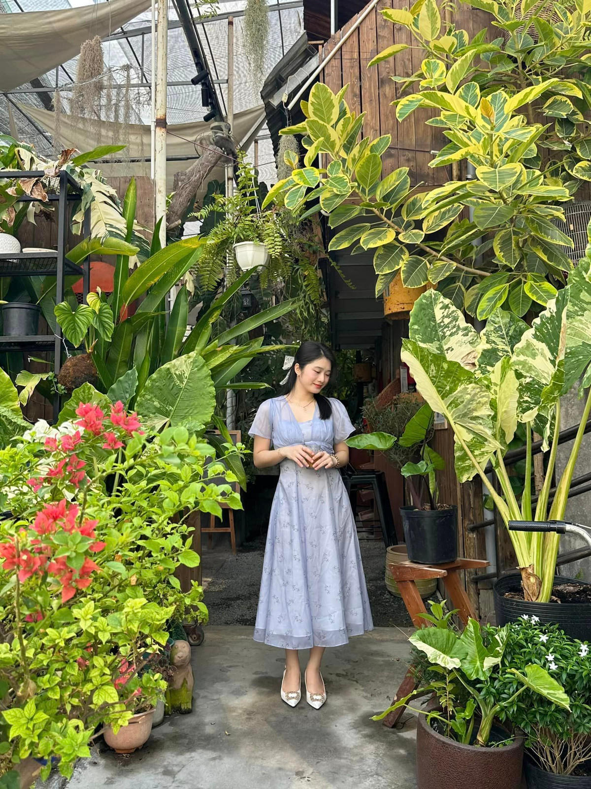 Sau khi tâm sự với học sinh và các em bày tỏ bản thân vui vẻ khi được học, tham gia hoạt động cùng thì tôi đã bỏ ngoài tai những lời nói không hay, tiếp tục cố gắng hoàn thành tốt công tác giảng dạy", cô giáo trẻ đến từ Nha Trang nói.