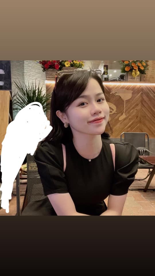 Nhưng rồi cũng như bao phi vụ nhờ thánh photoshop sửa ảnh, hot girl Nha Trang chỉ nhận về những bức ảnh với nội dung gây cười, vô cùng giải trí.