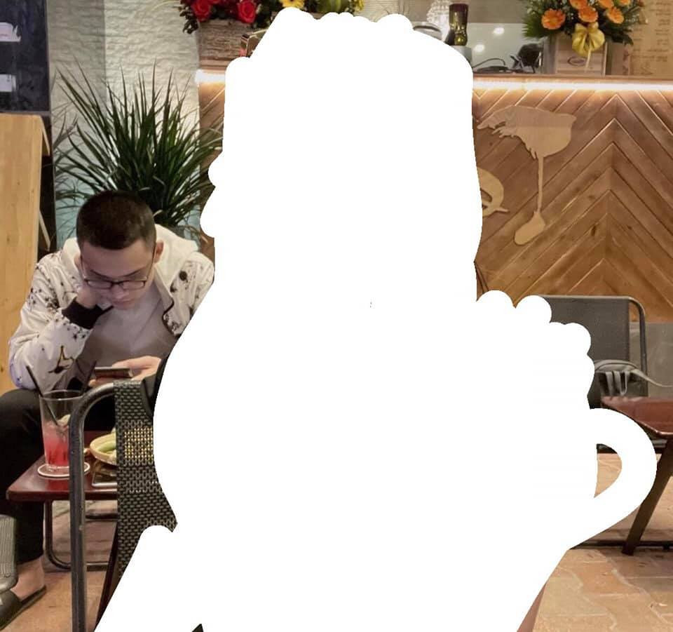 Màn chỉnh sửa ảnh đi vào lòng người dành cho Huỳnh Anh khiến dân mạng "cười sặc".