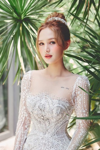 Mới đây, hot girl Xoài Non bắt trend tham gia trả lời câu hỏi: "Have You Ever... ?" (tạm dịch: "Bạn đã bao giờ... chưa?") trên Instagram.