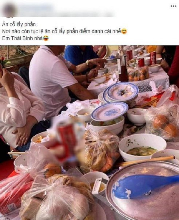 Thế nhưng, khi xã hội phát triển hiện đại hơn, những thói quen, tập tục thời xưa có phần không phù hợp với quan điểm, cách nhìn của giới trẻ ngày nay.