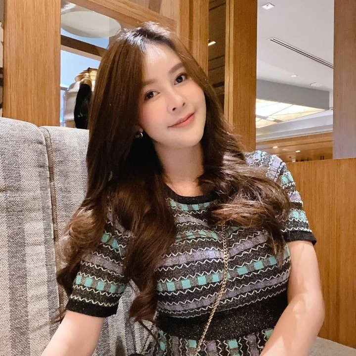 Trong giới hot girl mọi người luôn phải dè chừng trước những bức ảnh mình đăng lên không bị "ném đá" là phản cảm. Pattaraya Chayakonnan cũng vậy nhưng mọi hình ảnh cô nàng này đăng lên đều được hưởng ứng và ủng hộ một cách nhiệt tình.