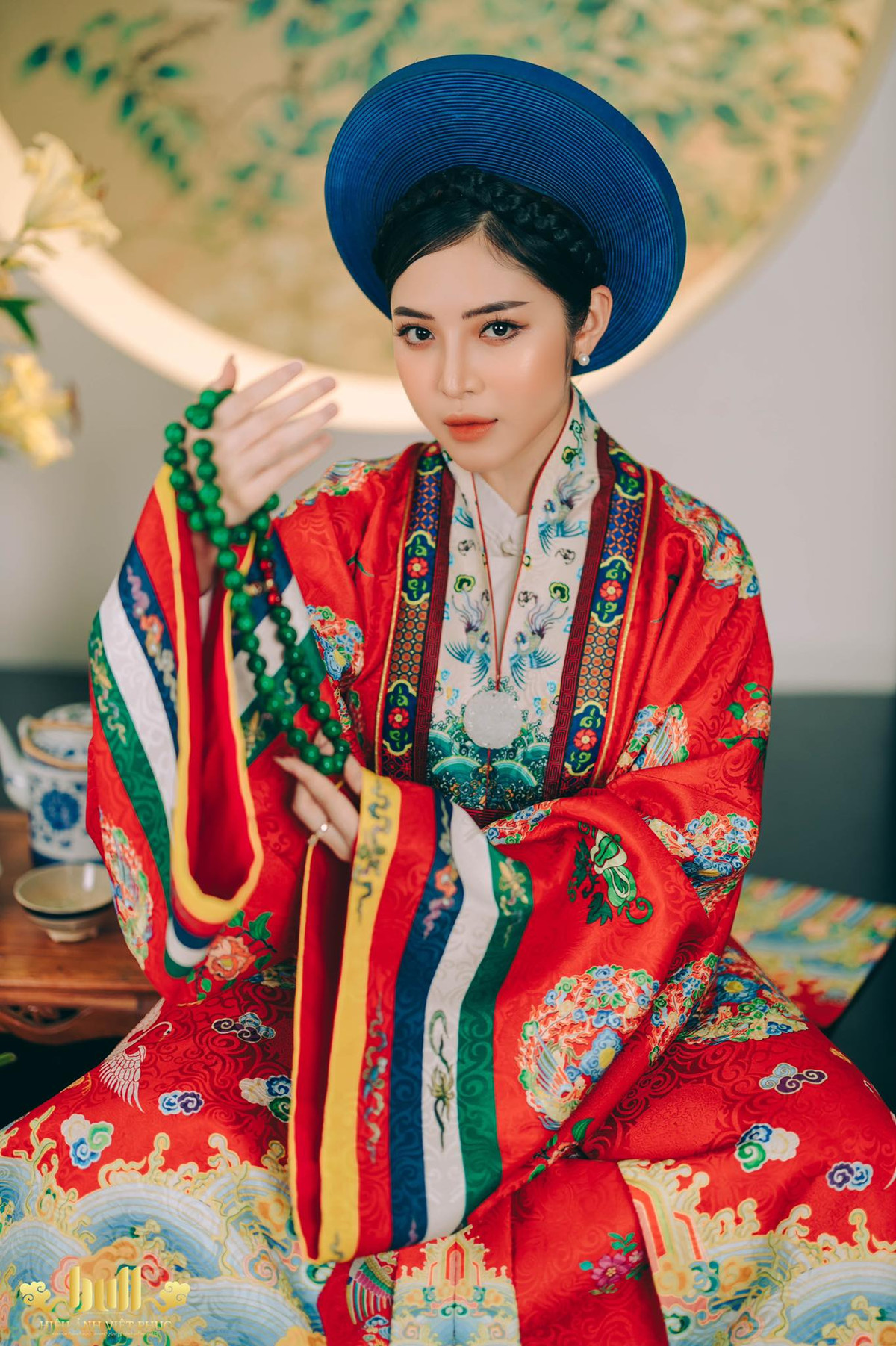 Nhắc lại 1 chút về nữ tiếp viên hàng không xinh đẹp Phan Quế Chi dành cho những ai chưa biết. Cô bạn này sinh năm 1996 và hiện đang sinh sống và làm việc tại TP HCM.