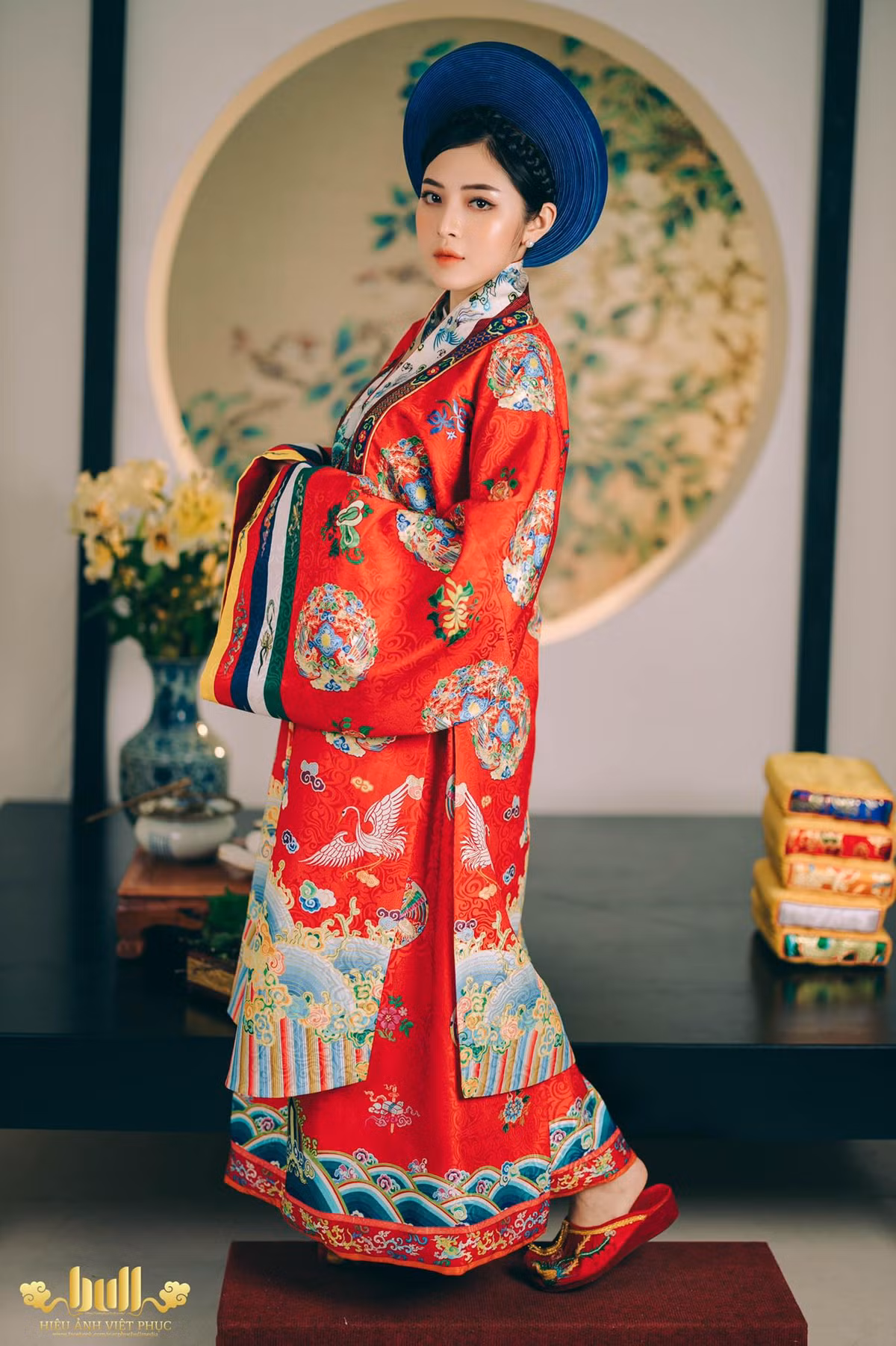  Nữ tiếp viên hàng không có tên Phan Quế Chi là cái tên quá quen với netizen, đặc biệt là những hành động thiện nguyện của cô nàng trong thời gian TP HCM chống dịch vừa qua.