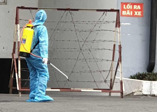 TP HCM phong toa, khoanh vung khu dan cu lien quan chum lay nhiem COVID-19-Hinh-7